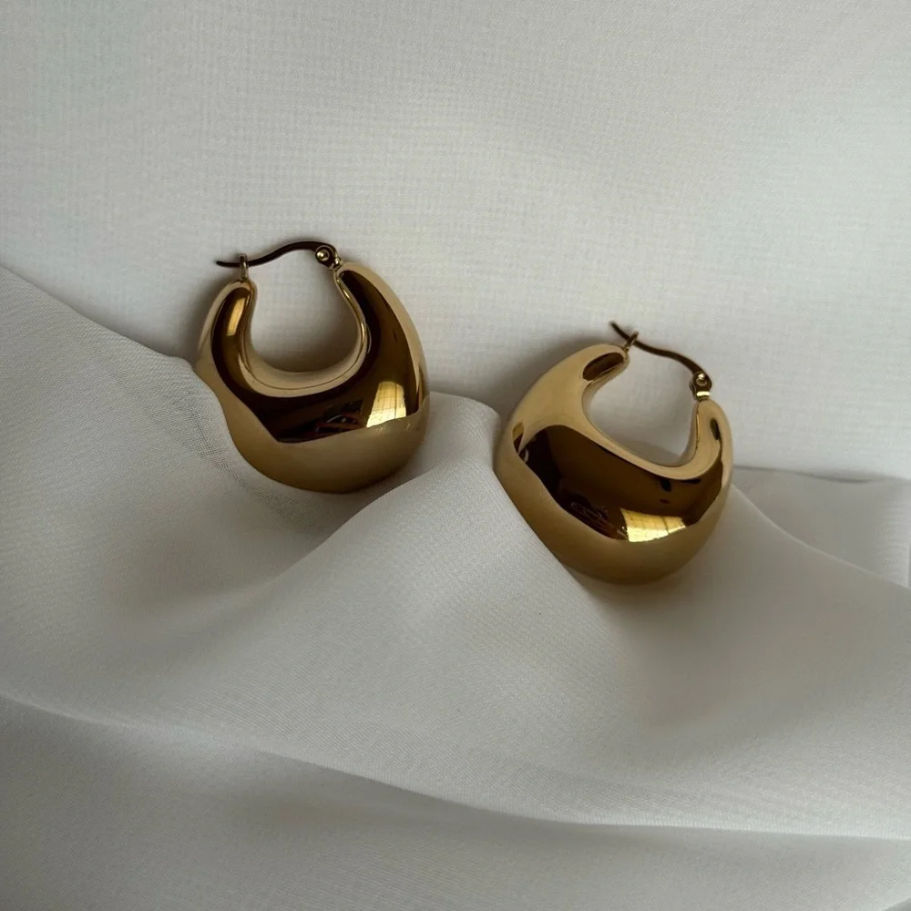Y2K Vintage Zara Style Chunky Gold Hoop Earrings